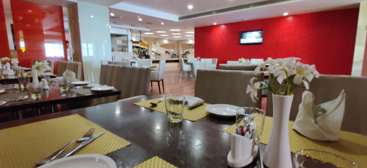Country Inn & Suites By Radisson, Бхатинда Экстерьер фото