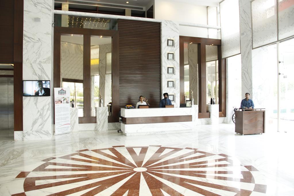 Country Inn & Suites By Radisson, Бхатинда Экстерьер фото