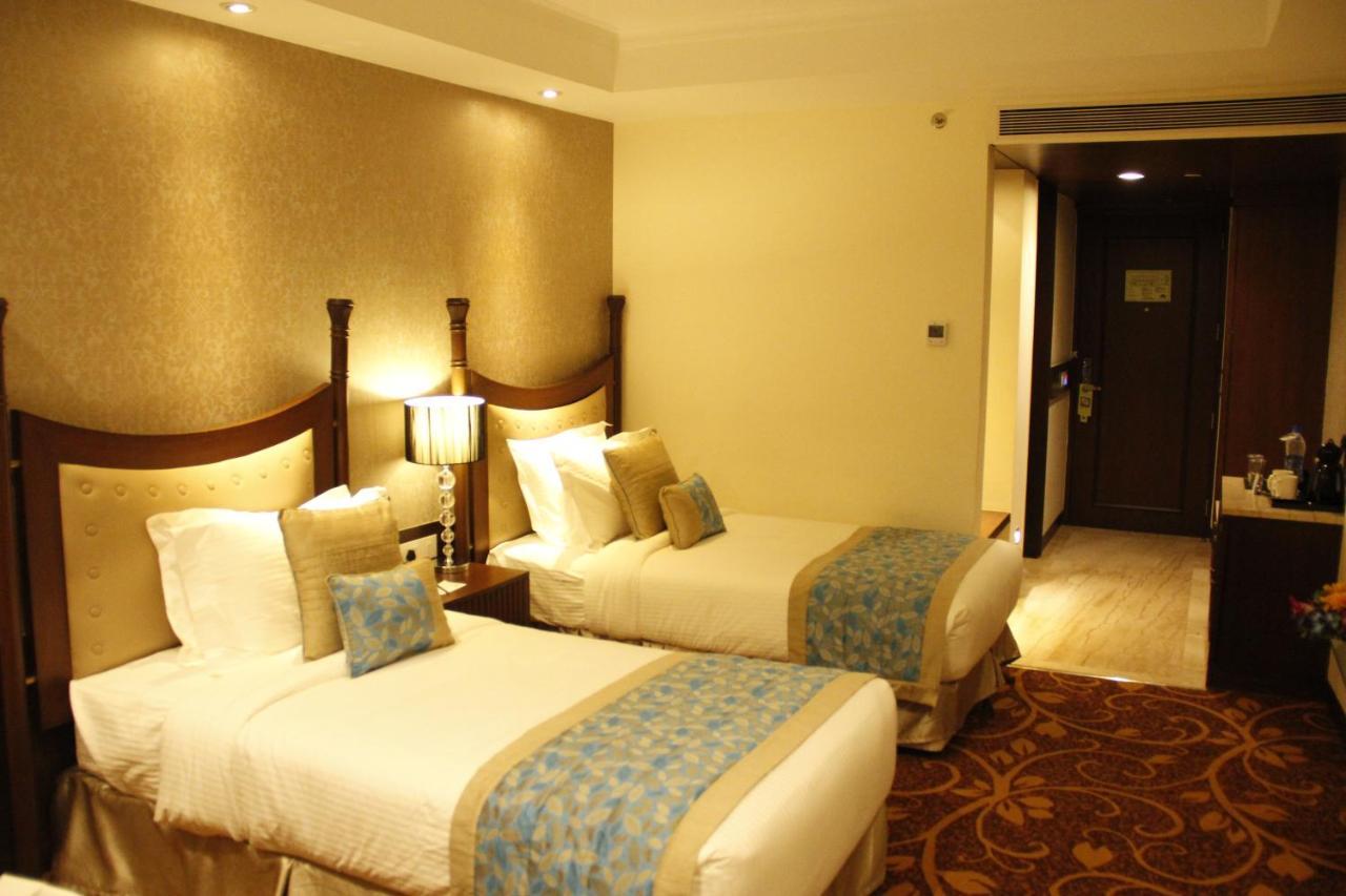 Country Inn & Suites By Radisson, Бхатинда Экстерьер фото